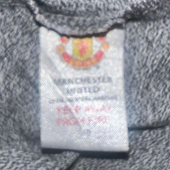 Manchester United Youth T-Shirt Gray Graphic Tee Size 10 Old Trafford Exclusive - Picture 4 of 7